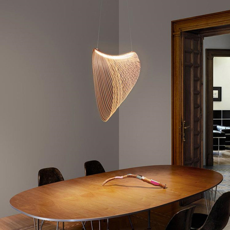 LuminaDesign Holz LED Pendelleuchte – Stilvolle Beleuchtung für Ihr Esszimmer